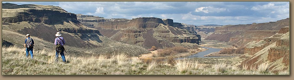 Geologists Bruce Bjornstad and Gene Kiver explore the Palouse River Canyon.