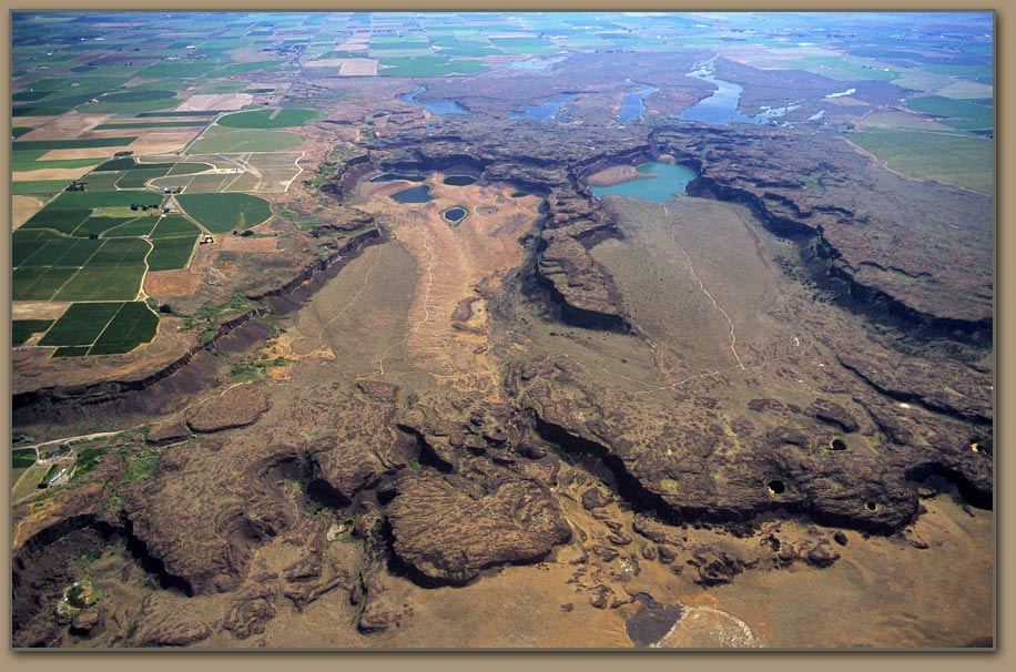 Aerial image shows Potholees Coulee scabland.